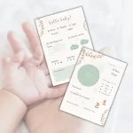 Babyparty-Fragebogen-Set für Jungen – Mit Babyhand-Motiv im Hintergrund und blauer Gestaltung