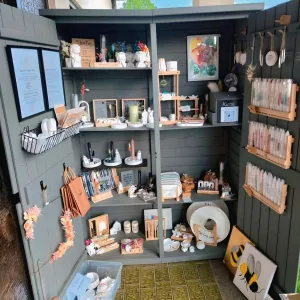 Kunst&SchoeneDinge Schrank